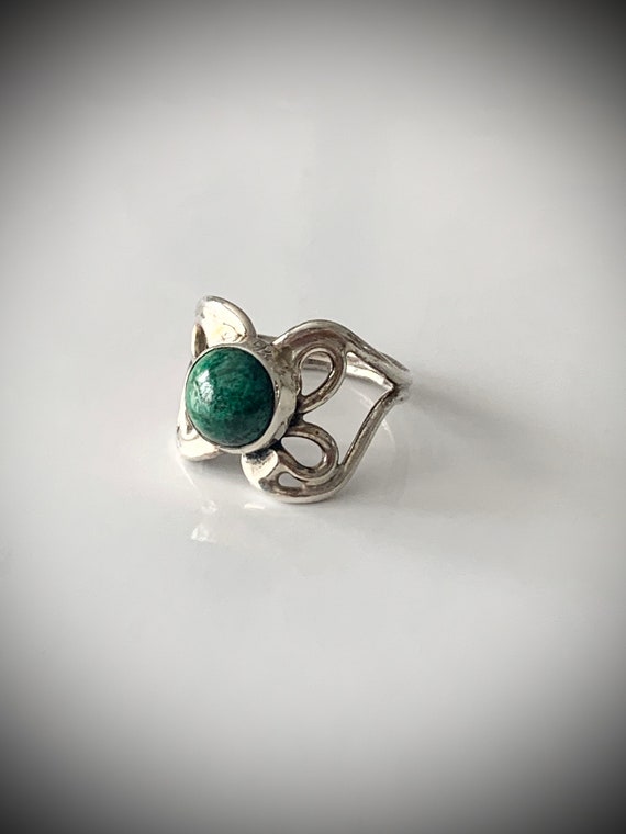 Vintage sterling silver green stone ring - gorgeo… - image 6