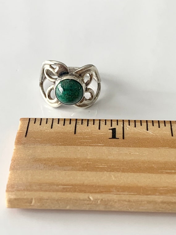 Vintage sterling silver green stone ring - gorgeo… - image 3