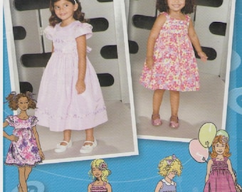 Simplicity 1924, Toddlers Childs Dress, Uncut FF, 2012, Made In USA
