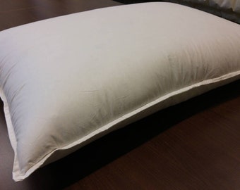 750 Fill Power 90% Hungarian goose down sandwich pillow