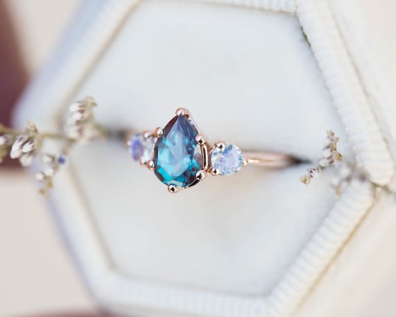 Alexandrite Moonstone 2024 www.alhudapk
