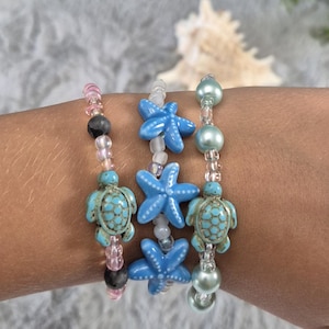 Beach bracelets- Handmade- Elastic stretch bracelet- Jewlery- Bracelets- Seed Bead- Gift- Cute Gift- Glass beads- Elastic stretch- Birthday