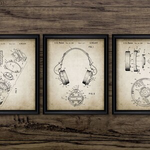 Headphones Wall Art Set Of 3, Printable Retro Headphone Design, Audio, Retro 80s Music Nostalgia, Earphones #2268 INSTANT DOWNLOAD