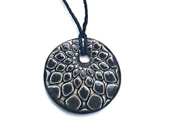 Spanish word for peace on a Black Ceramic Pendant! Paz!