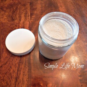 TOOTH POWDER organic & all natural, re-mineralizing, teeth whitening, natural toothpaste, fluoride free with bentonite clay image 2