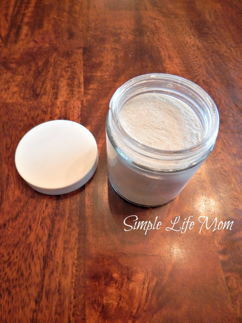 TOOTH POWDER organic & all natural, re-mineralizing, teeth whitening, natural toothpaste, fluoride free with bentonite clay image 2