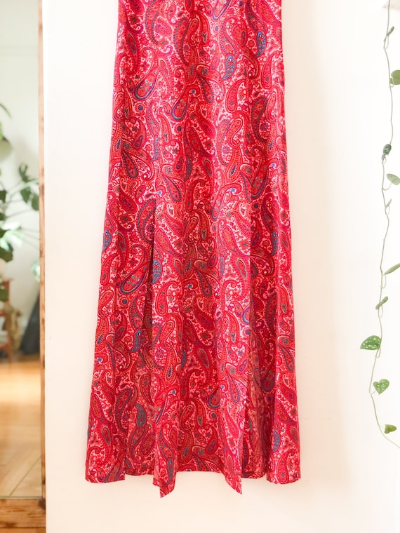 Vintage 60s Long Red and Pink Paisley Turtleneck … - image 5