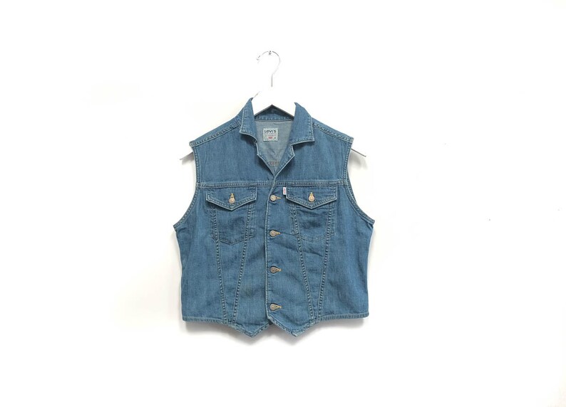 levis vest top
