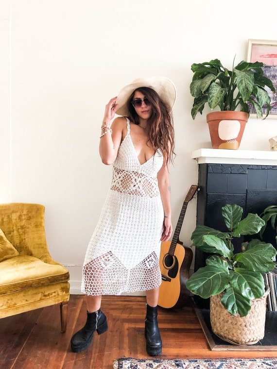 Vintage 70s White Cut Out Crochet Dress / White Cr