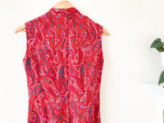 Vintage 60s Long Red and Pink Paisley Turtleneck … - image 4