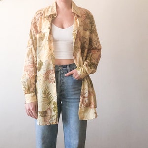 Vintage 90s Liz Claiborne Amarelo World Travel Novidade Estampado Camisa de manga comprida com botões L