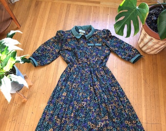 Vintage 50s Floral Button Up Collared Full Skirt Picnic Summer Boho Dress M