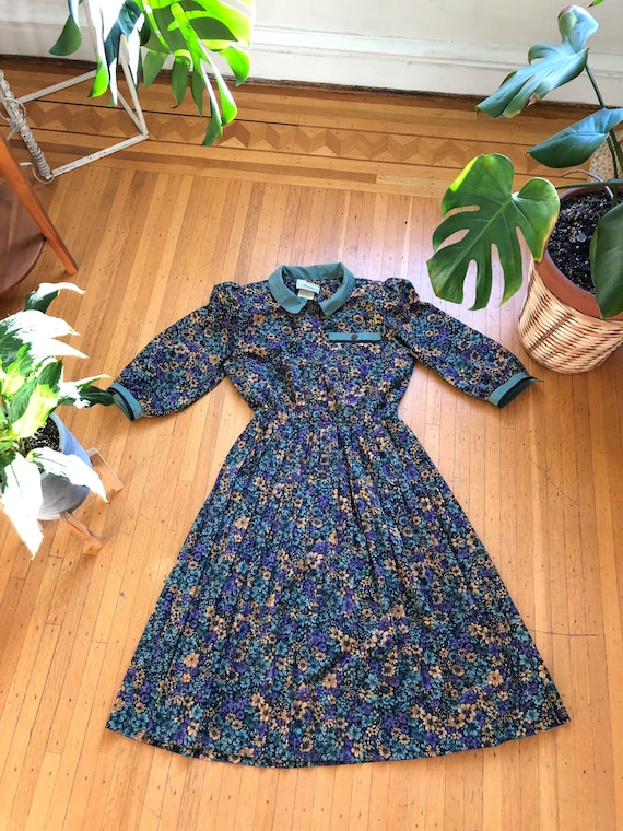 Vintage 50s Floral Button Up Collared Full Skirt … - image 1