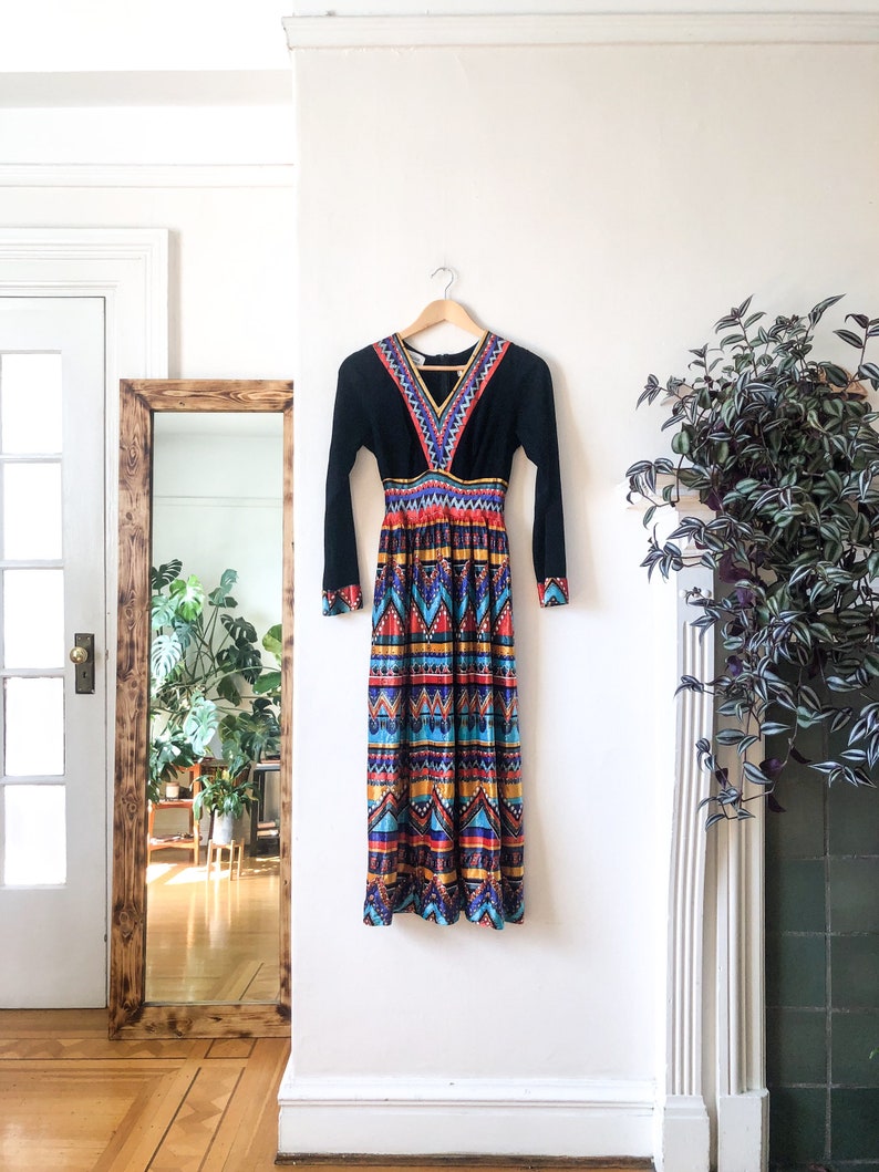 Vintage 60s Empire Waist Long Sleeve Full Skirt Velvet Floor Length Hippie Maxi Dress XS