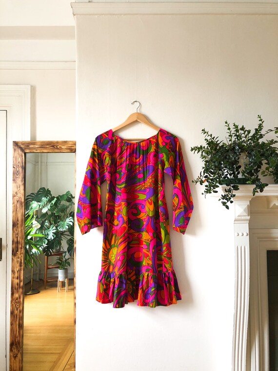 Vintage 60s Colorful Mod Twiggy Go Go Girl Swing D