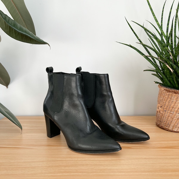 Vintage 90s Black Leather Stacked Heel Chelsea Boots 8