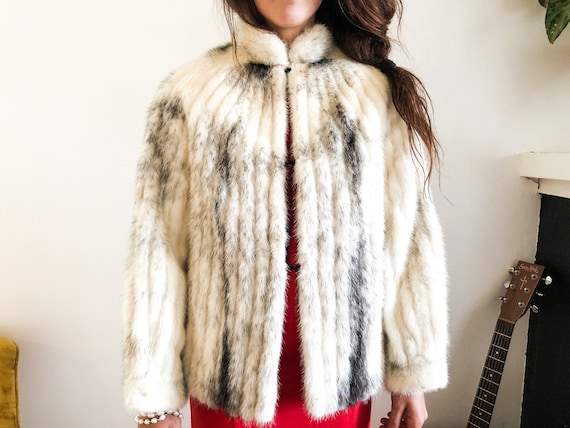 white fur half jacket