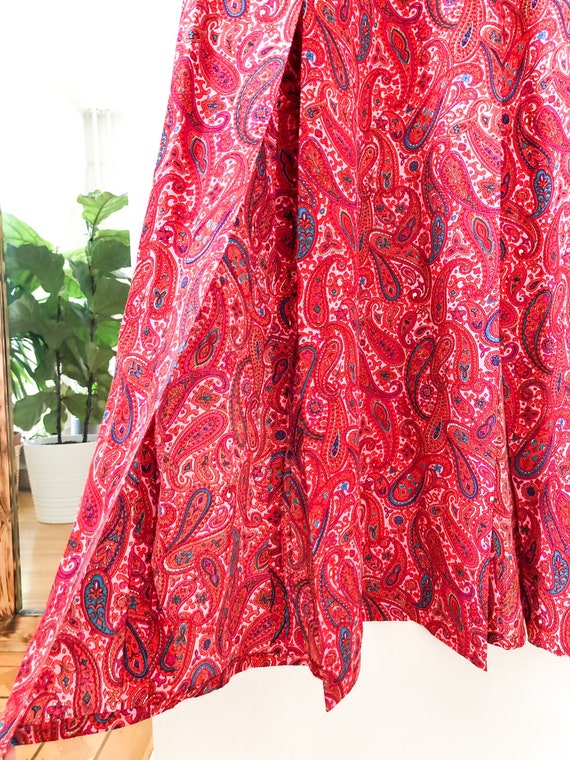 Vintage 60s Long Red and Pink Paisley Turtleneck … - image 7