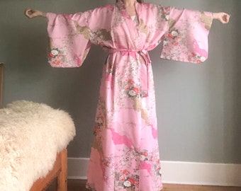 Vintage 70er Jahre japanisches langes Kimono-Ärmelnachthemd mit Gürtel