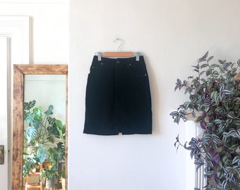 Vintage 90s Black Velvet High Waist Pencil Skirt 26 / Preppy Velvet Goth Witchy Pencil Skirt 26