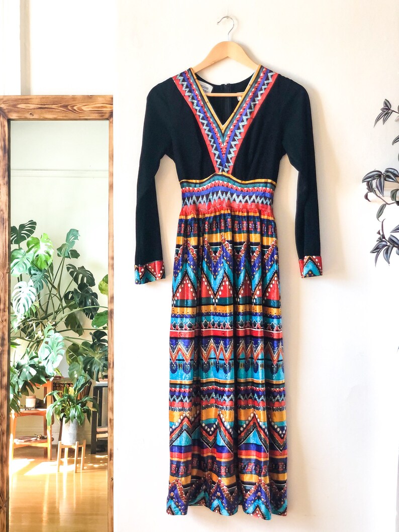 Vintage 60s Empire Waist Long Sleeve Full Skirt Velvet Floor Length Hippie Maxi Dress XS