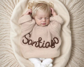 Pull en tricot brodé à la main, pull personnalisé avec nom de bébé, pull pour tout-petit, pull pour nouveau-né, pull en tricot personnalisé, meilleurs cadeaux pour bébé