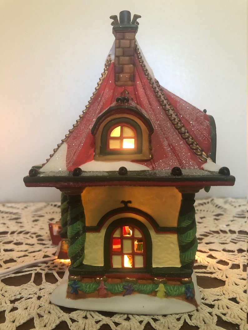 Dept 56 Santa's Visiting Center North Pole Lighted Snow | Etsy