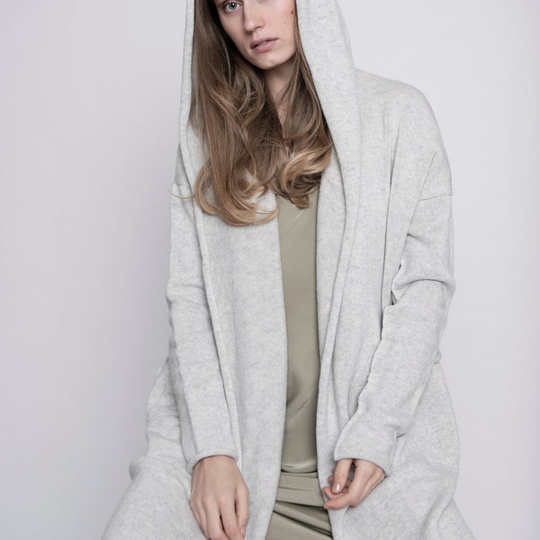 Hooded Long Cardigan with Pockets – Oversized Sweater from Cashmere and Merino Wool