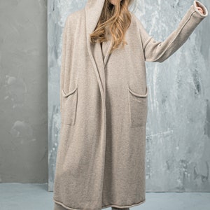 Hooded Long Cardigan with Pockets Oversized Sweater from Cashmere and Merino Wool image 2