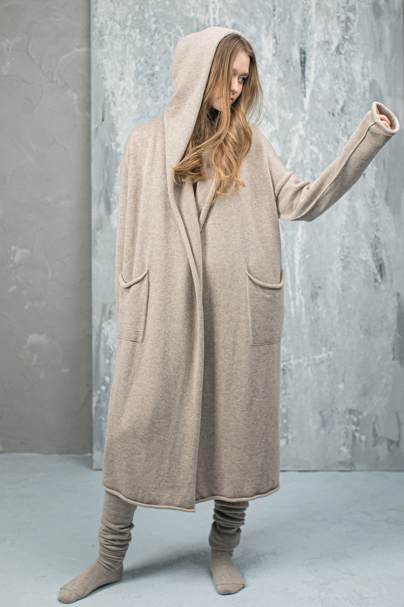 Hooded Long Cardigan with Pockets Oversized Sweater from Cashmere and Merino Wool image 2