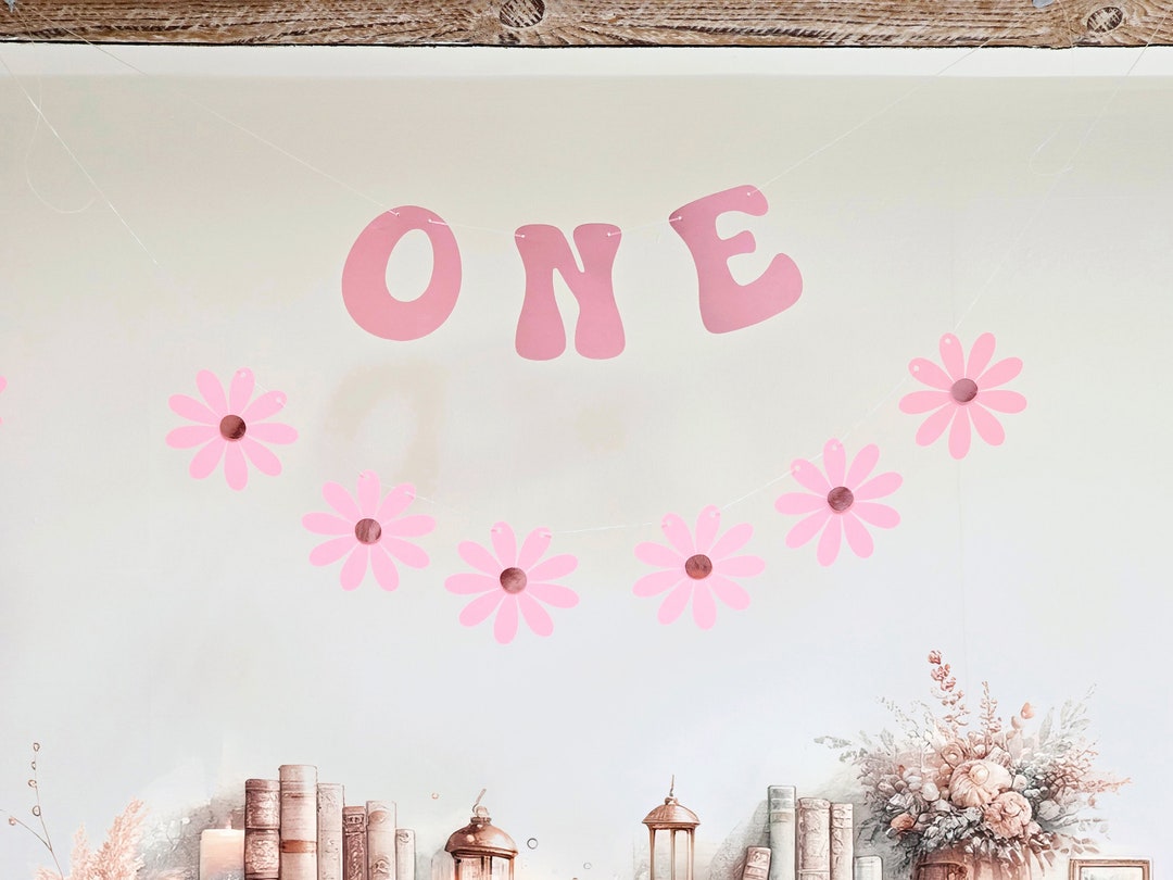 Girls 1st Birthday Banner With Daisy Garland for First Birthday Party ...