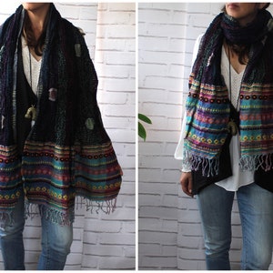 Pure Wool Shawl Pashmina Ethnic Design Shawl- Scarf. Boho Ethnic Fashion Wrap. Châle en Laine. Embroidered Multicolor Shawl