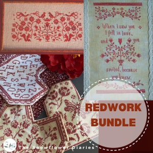 Könnte beinhalten: Eine Sammlung von Stickmustern in roter Stickerei mit floralen Designs, einem Herz mit dem Text "When I saw you I fell in love, and you smiled, because you knew." und einer Vielzahl anderer Designs. Die Muster sind auf einem weißen Hintergrund mit rotem Rand und dem Text "REDWORK BUNDLE" dargestellt.