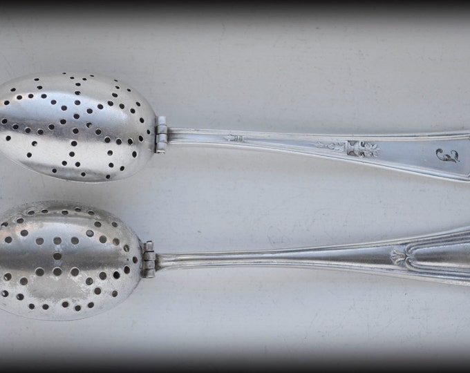 2 Silver Plated Tea Infusers Strainers Tea Party Decor Hinged Etsy