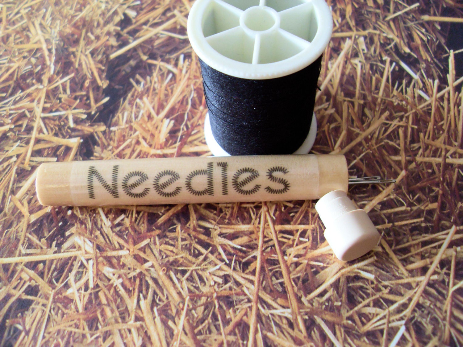 Needle Case, Sewing Needle Holder, Plastic Tube for Needles