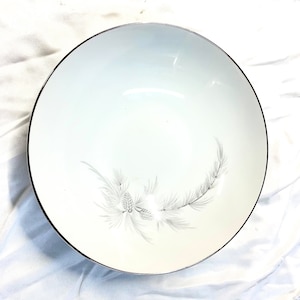 Mikasa Holz Song Servierschale 9-1/8 &quot;Silber Pine Cones Ast Platinum Rim