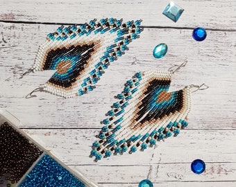 Feather Shaped Earrings, White Turquoise Sead Bead Earrings, Dangle Earrings, Handmade Accessories, Long Beaded Earrings