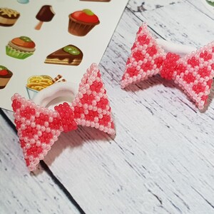 Ein Paar rosa Haarschleifen, handgefertigte Perlenschleifen, Haarschmuck, Mini-Urlaubsschleifen, Sommerhaarschleife, Babyschleife, Pferdeschwanzband
