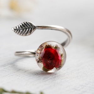 Red rose ring Red resin ring Crown Globe ring Real flower resin Botanical ring Promise jewelry Nature Sterling silver ring Terrarium ring