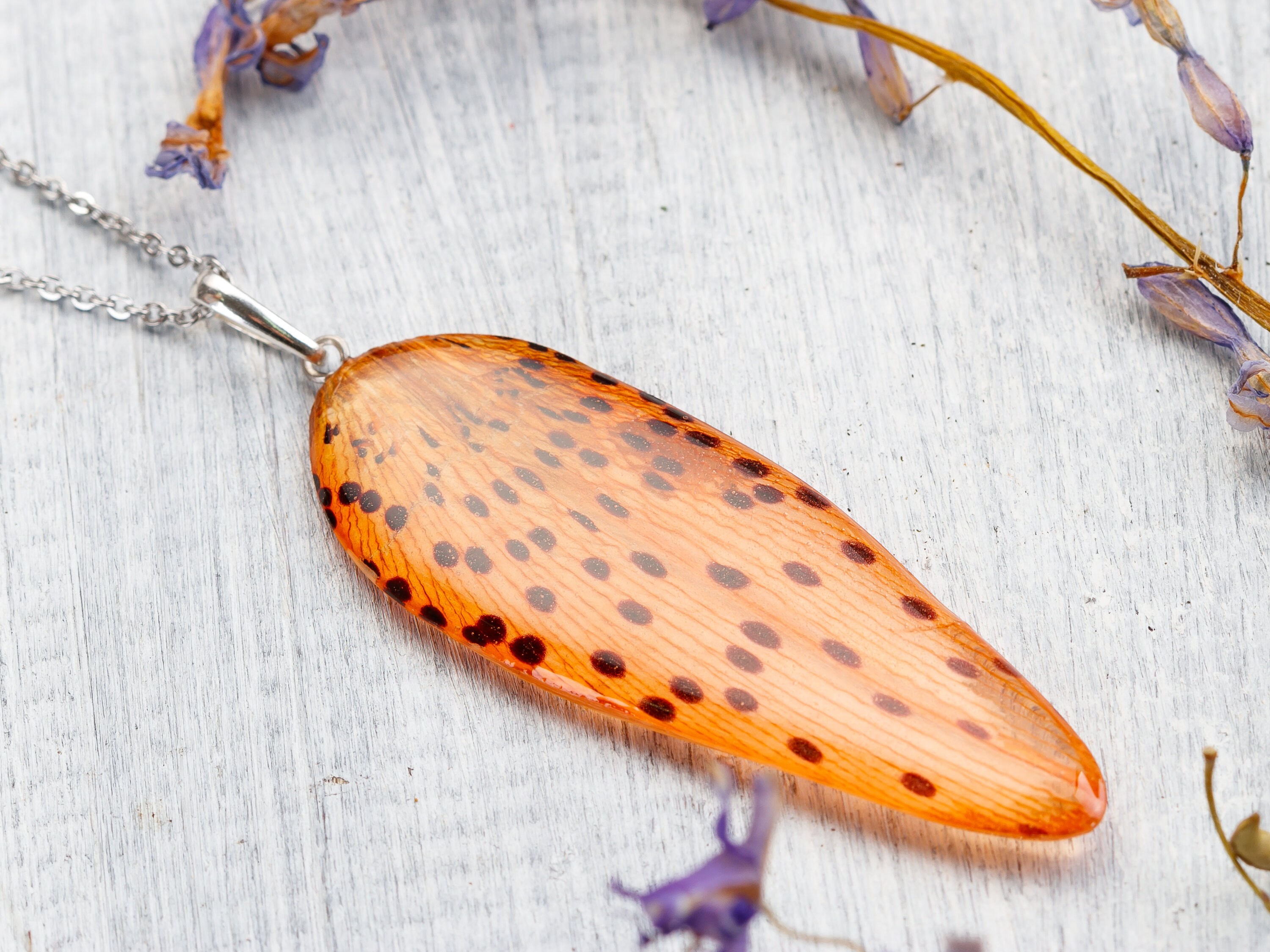 Tiger Lily Petal Christmas Pendant Real Flower Jewelry Flower Resin