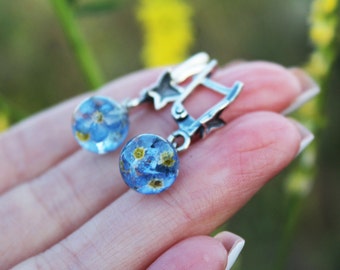 Boucles d’oreilles mignonnes myosotis Boucles d’oreilles fleurs Blue Forgetmenot en résine Boucles d’oreilles fleurs réelles Boucles d’oreilles Forgetmenot Boucles d’oreilles Terrarium Woodland