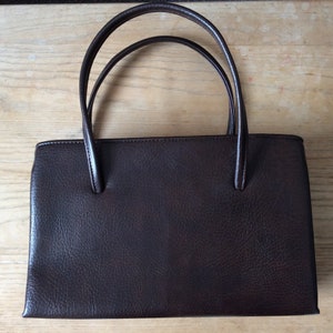 Vintage 1960/70s dark brown faux leather frame handbag. Brown bag. PVC.