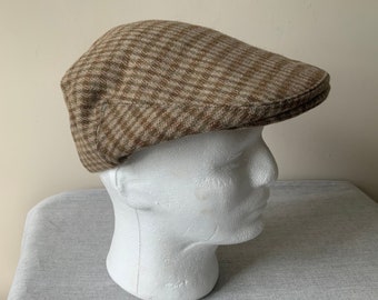 Vintage cloth cap, traditional gentlemans tweed cloth cap, 58 cm 23 inch wool mix cap