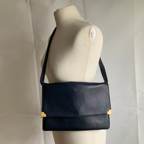 Vintage 1970s handbag. Navy blue shoulder bag/satchel with detachable strap