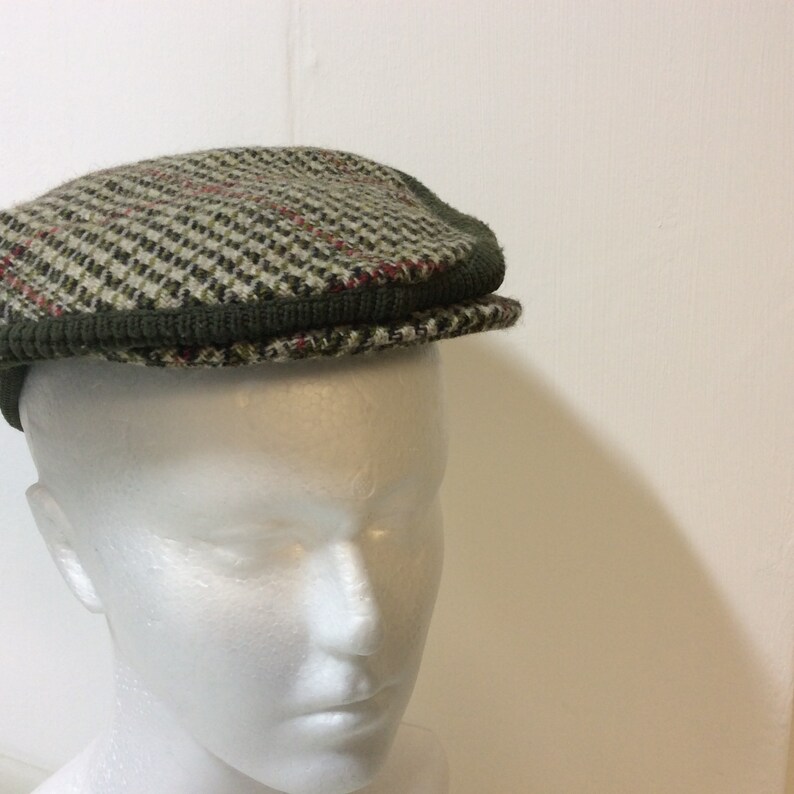 Vintage cloth cap, traditional gentlemans tweed and knitted cloth cap, S M, Quality Headwear. image 5