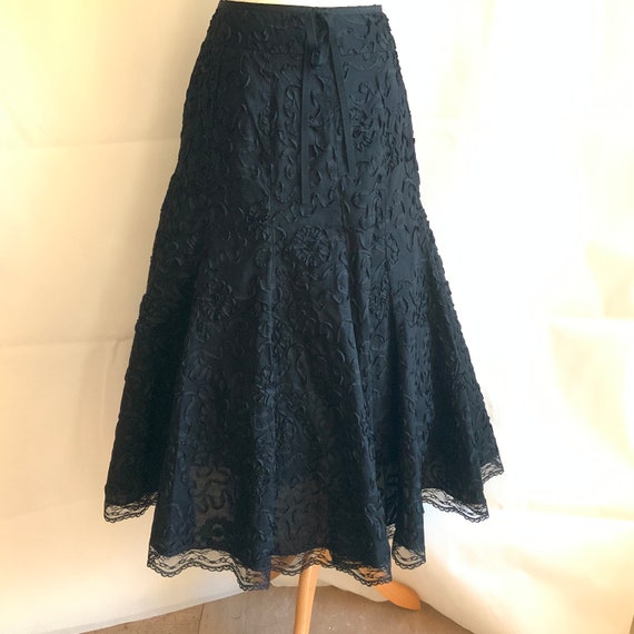 Vintage Simon Jeffrey black ribbon lace skirt, UK… - image 9