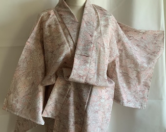 Vintage Japanese kimono, pink brown white print. S/M