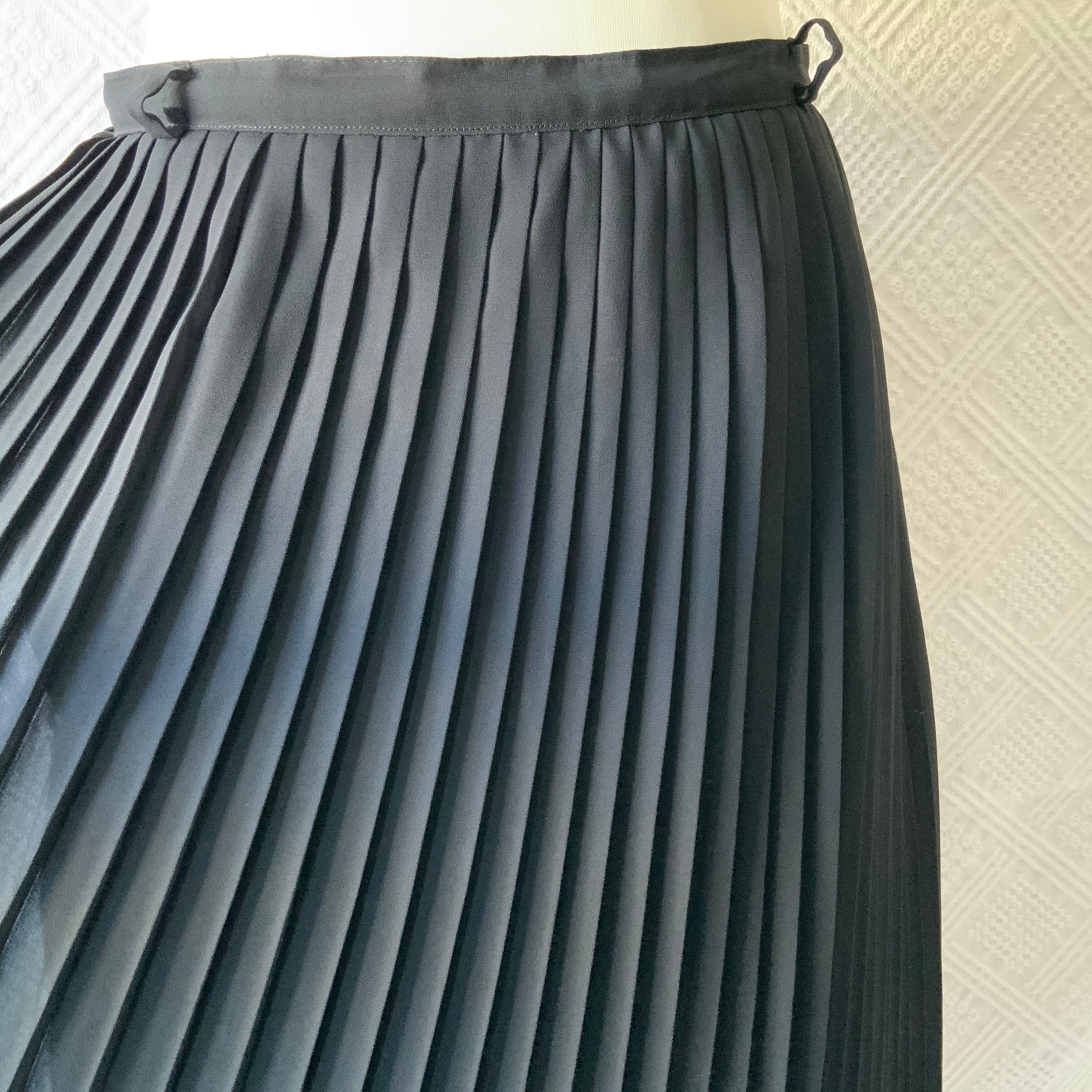 Vintage Bellino black pleated skirt U.K. 18 US 16 knife | Etsy