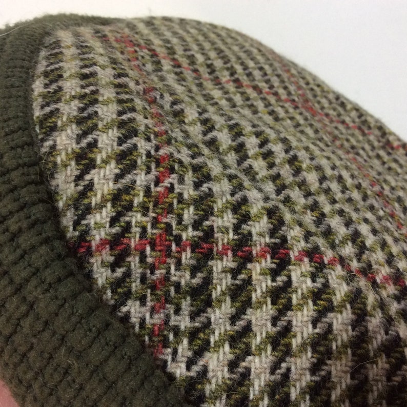 Vintage cloth cap, traditional gentlemans tweed and knitted cloth cap, S M, Quality Headwear. image 6