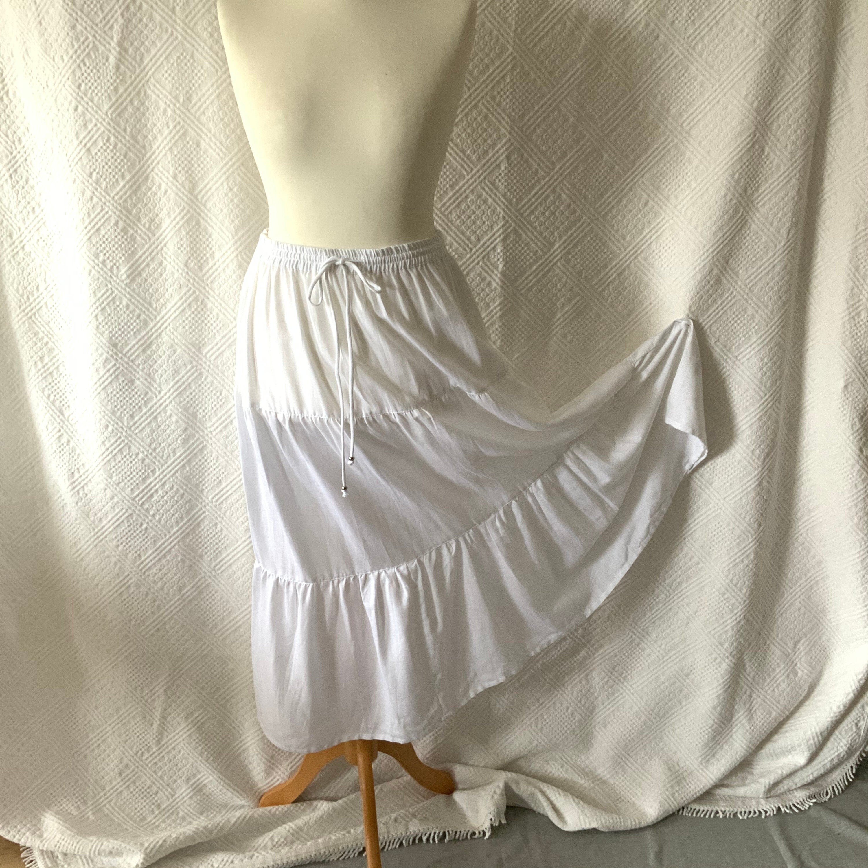 Image of Vintage Uk  White Three Tiered Skirt. Viscose Cotton Linen Mix, Large, Summer Or Bridal